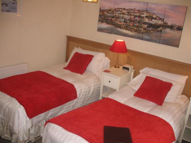 Sampford Harbour Side Guest House Brixham Bagian luar foto