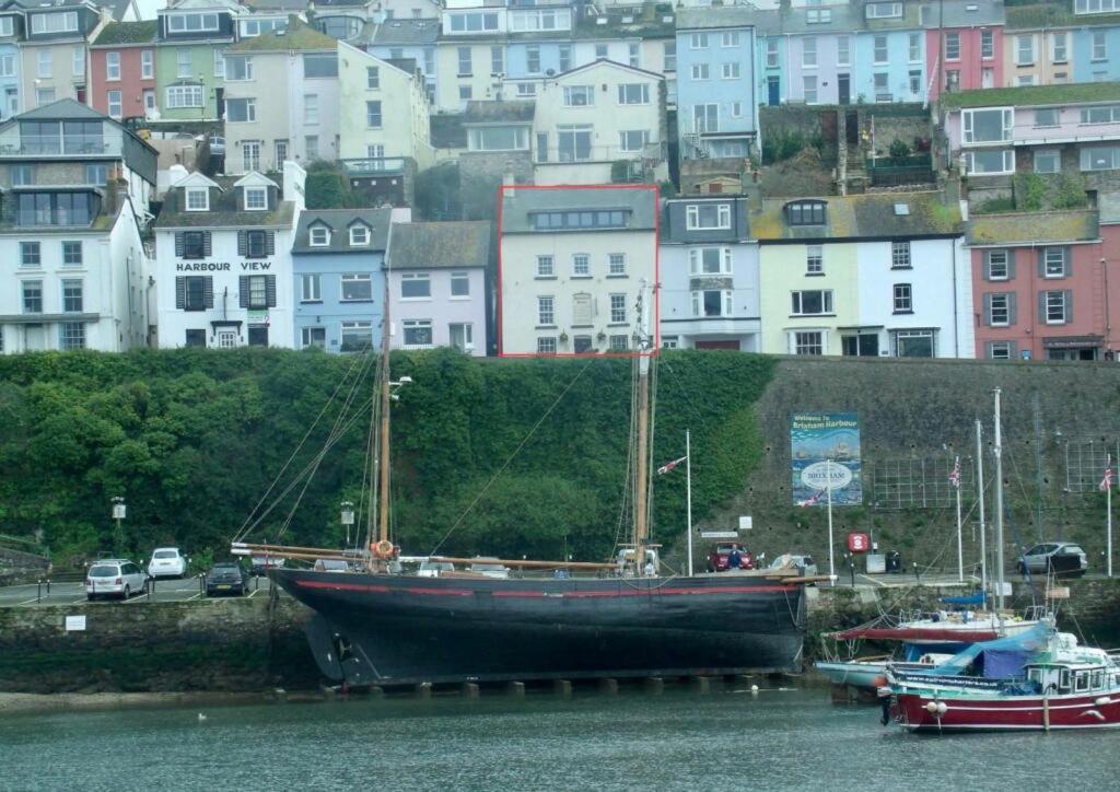 Sampford Harbour Side Guest House Brixham Bagian luar foto
